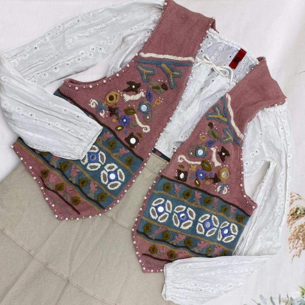 Vintage Cottage Grandmacore Boho Festival Beaded Retro Chunky Knit Sweater Vest